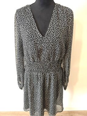 Black and White Large Floral V-Neck Smocked Waist Dress